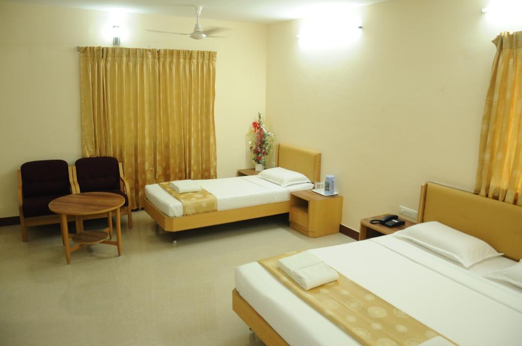 Hotel Rajadhane Madurai Exterior photo